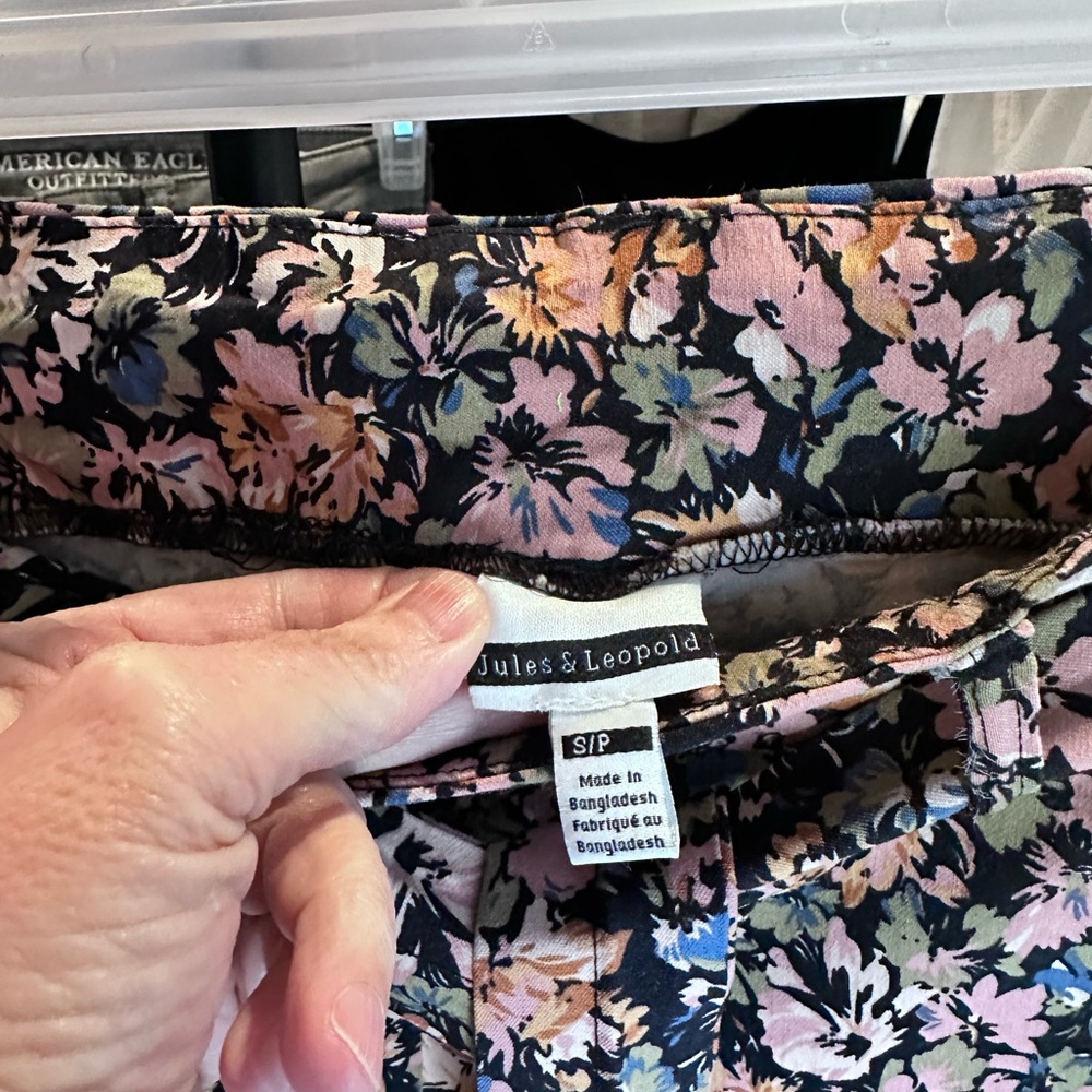 Jules & Leopold Multicolor Floral Pants - Picture 5 of 5